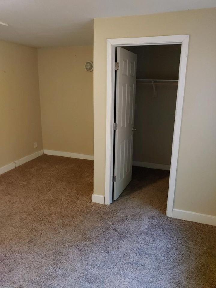 5545 N Burrage Ave - Photo 5 of 18