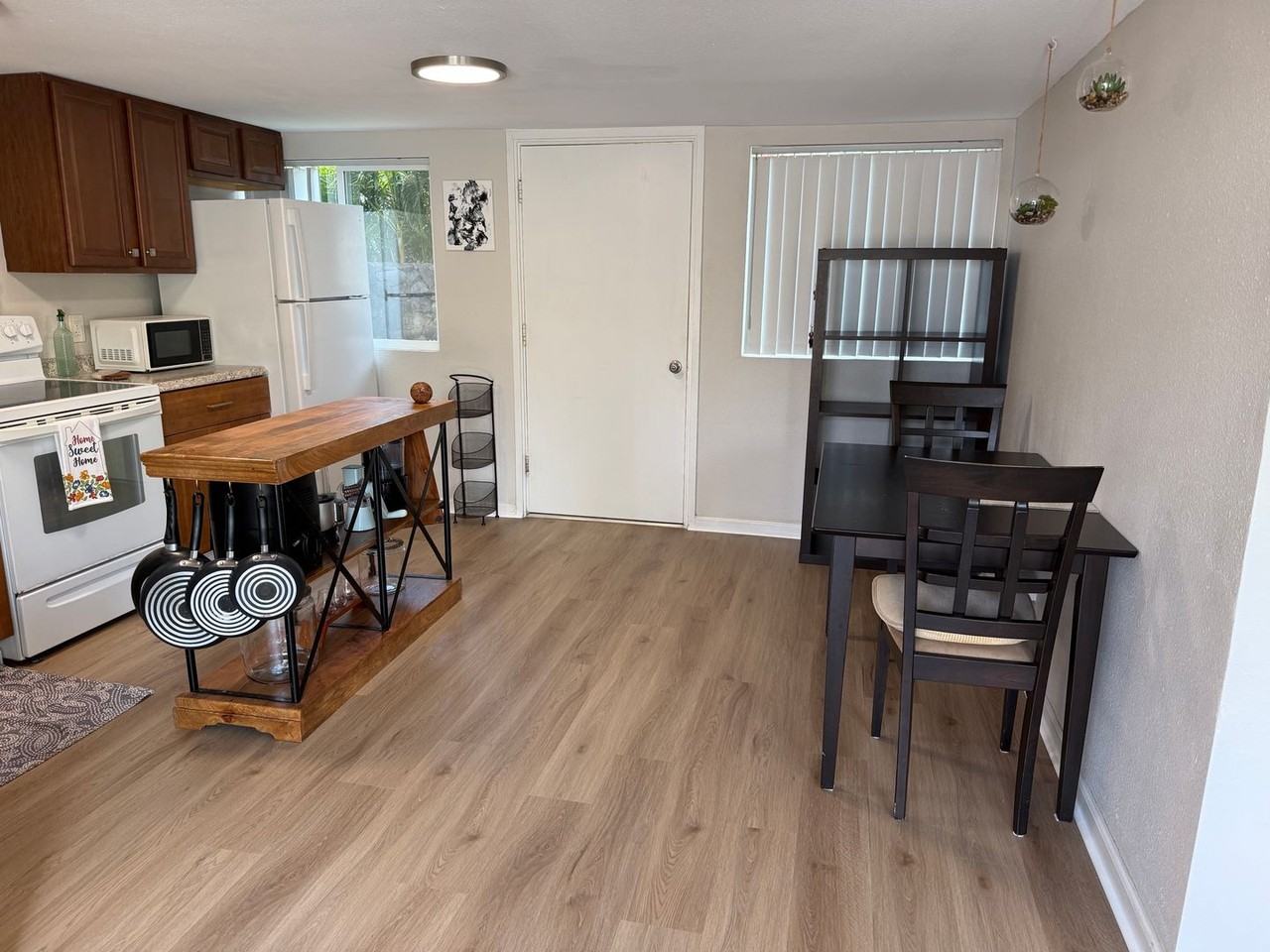 5662 Kalanianaole Hwy - Photo 3 of 10