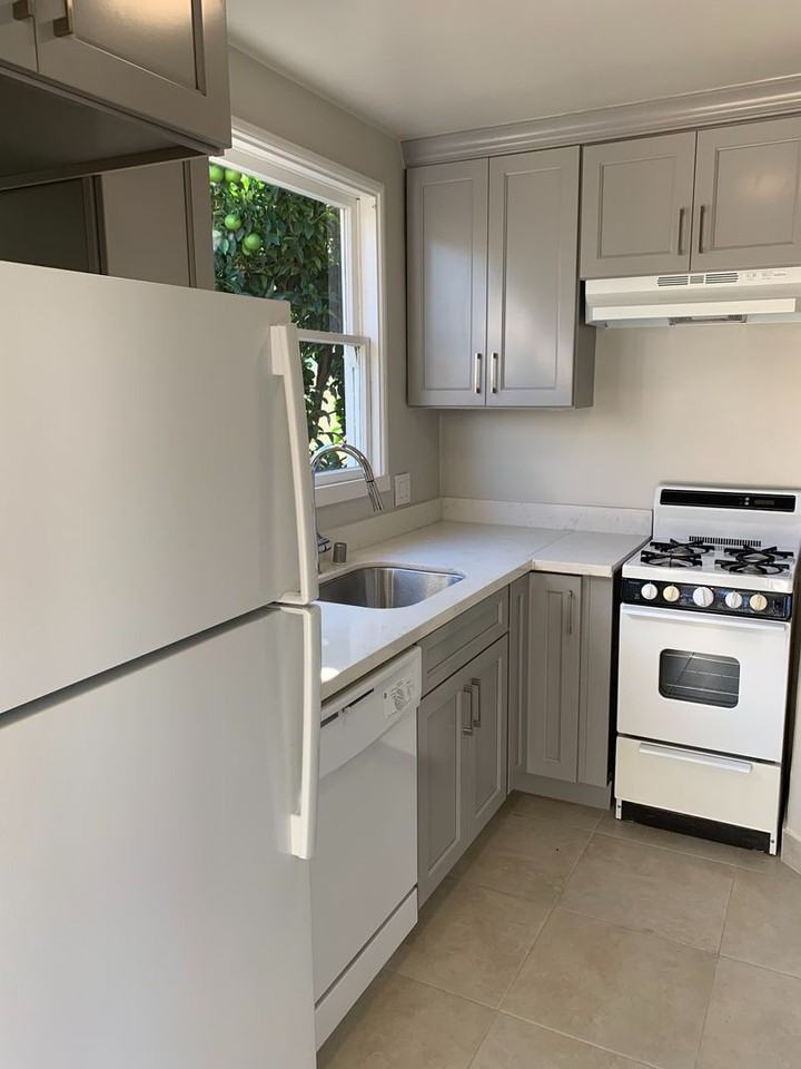 1513 Berkeley Way - Photo 3 of 12