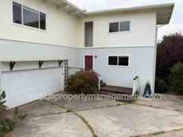 featured image of 221 Blackpoint Ln