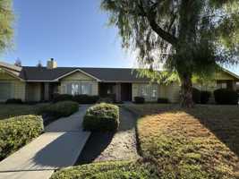 featured image of 1324 S Rossmoor St
