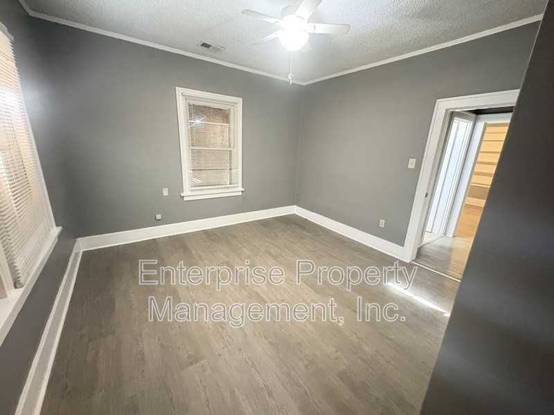 861 Goodwyn St - Photo 6 of 16