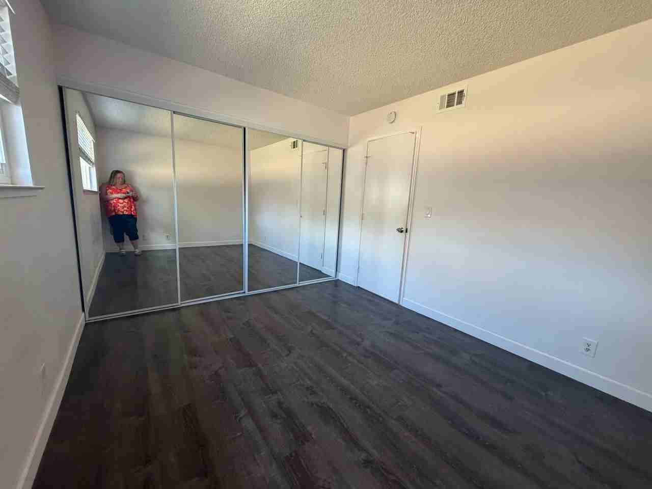 9225 Castlemont Cir - Photo 5 of 10