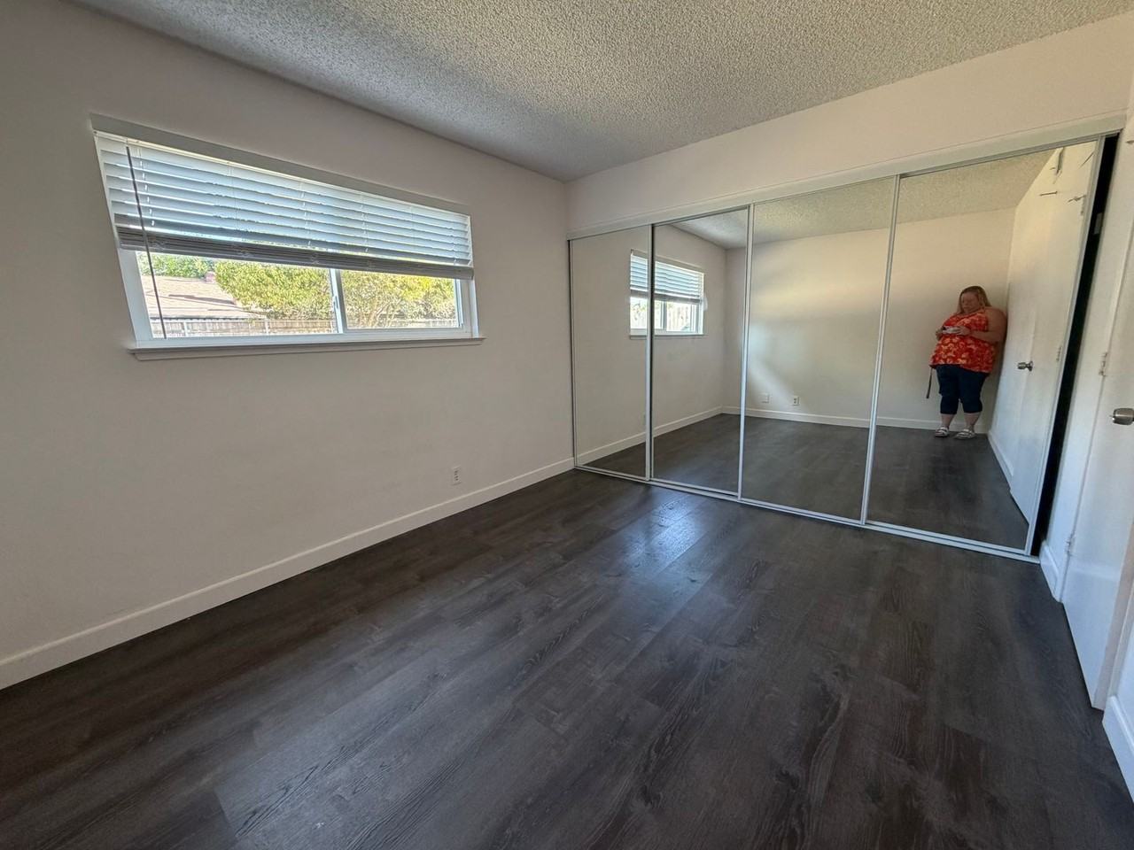 9225 Castlemont Cir - Photo 6 of 10