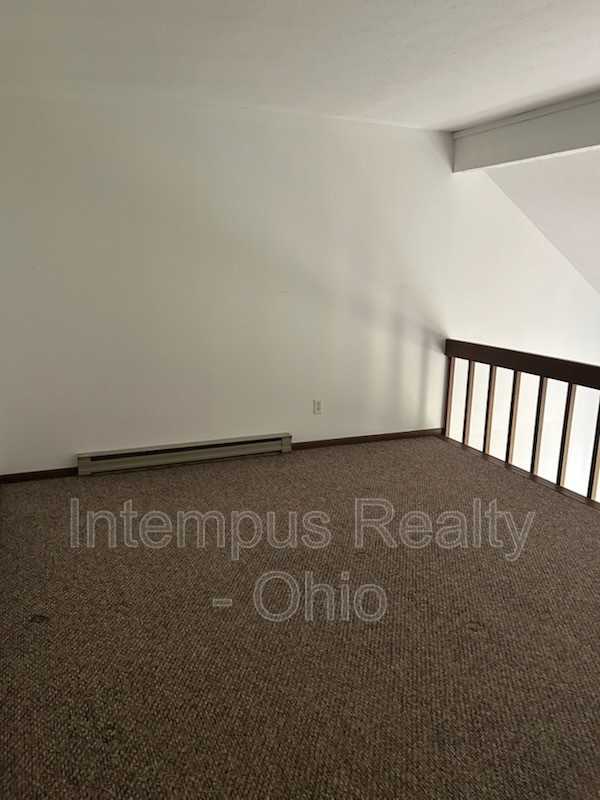 794 Kentwood Dr #3 - Photo 6 of 7