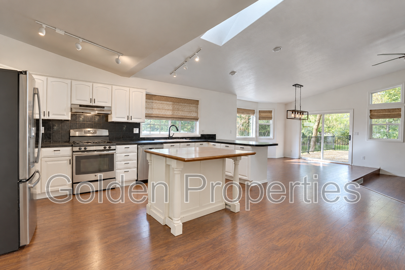 1905 W James Crowe Dr - Photo 6 of 26