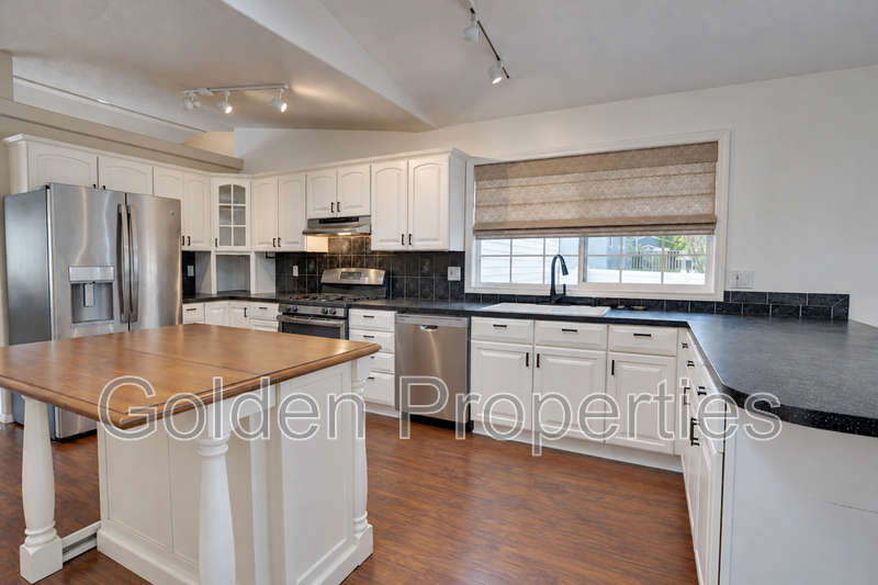 1905 W James Crowe Dr - Photo 7 of 26