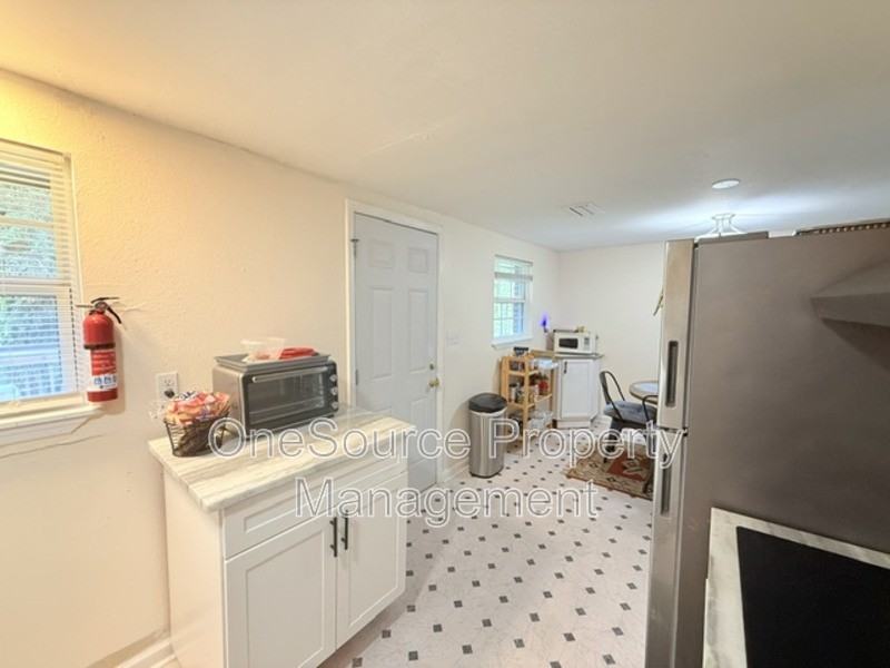 3032 Grady Rd - Photo 3 of 17