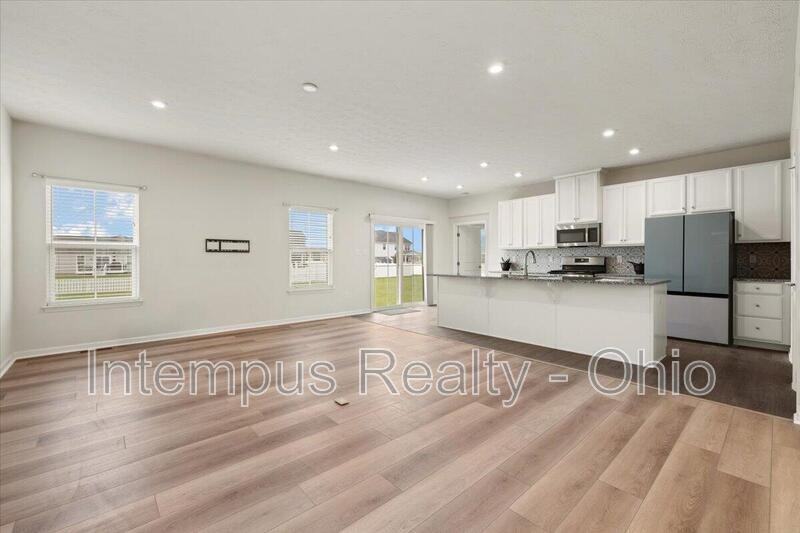 168 Chapel Dr E - Photo 5 of 21