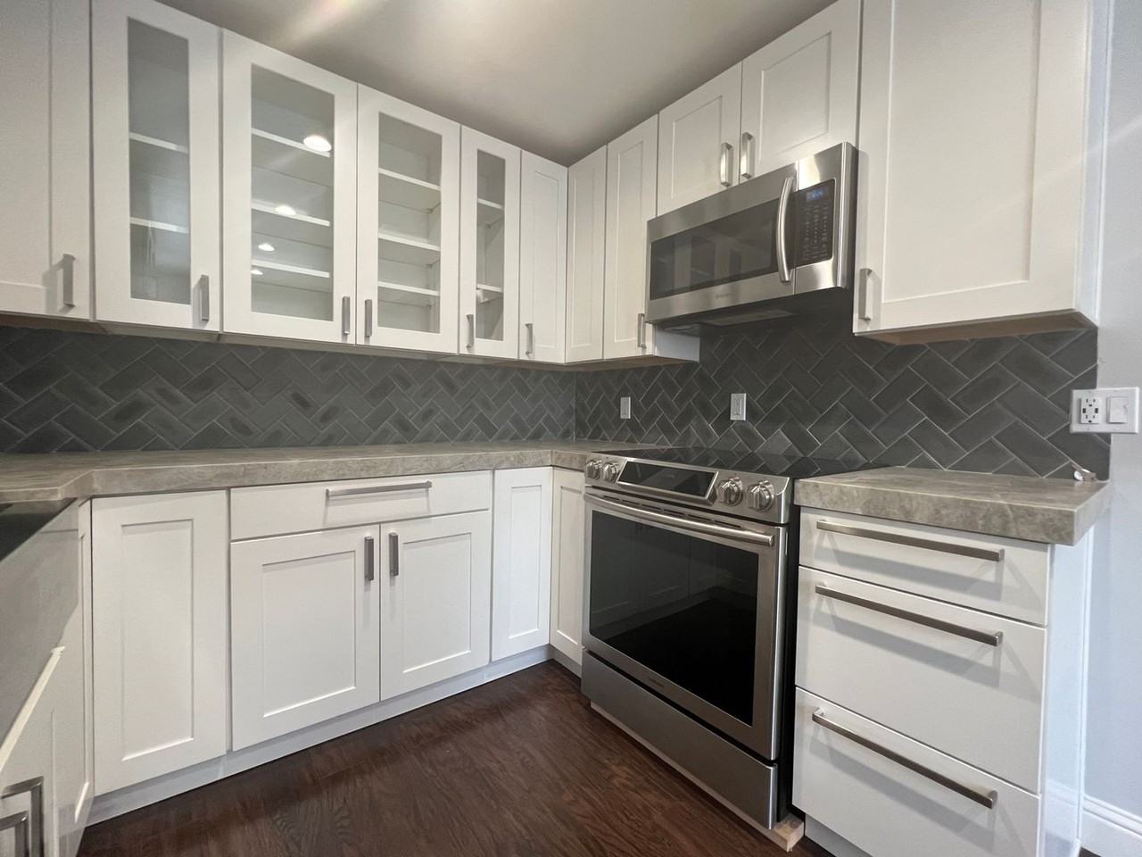 2831 Winding Ln - Photo 7 of 16