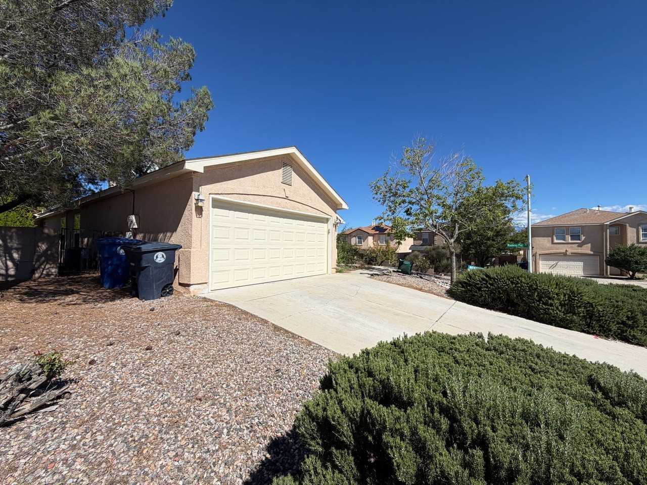 5411 Monterey Cove Ave Nw - Photo 3 of 35