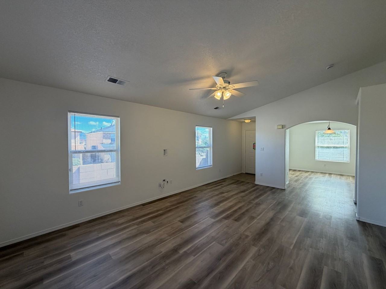 5411 Monterey Cove Ave Nw - Photo 6 of 35