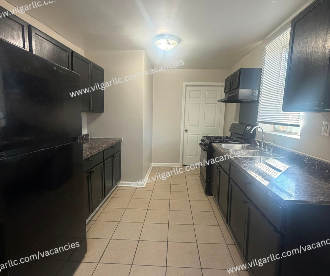 5546 Walter Ave - Photo 3 of 26