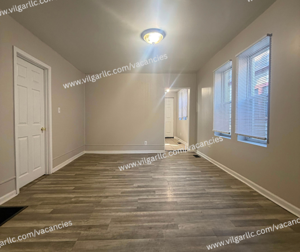 5546 Walter Ave - Photo 7 of 26