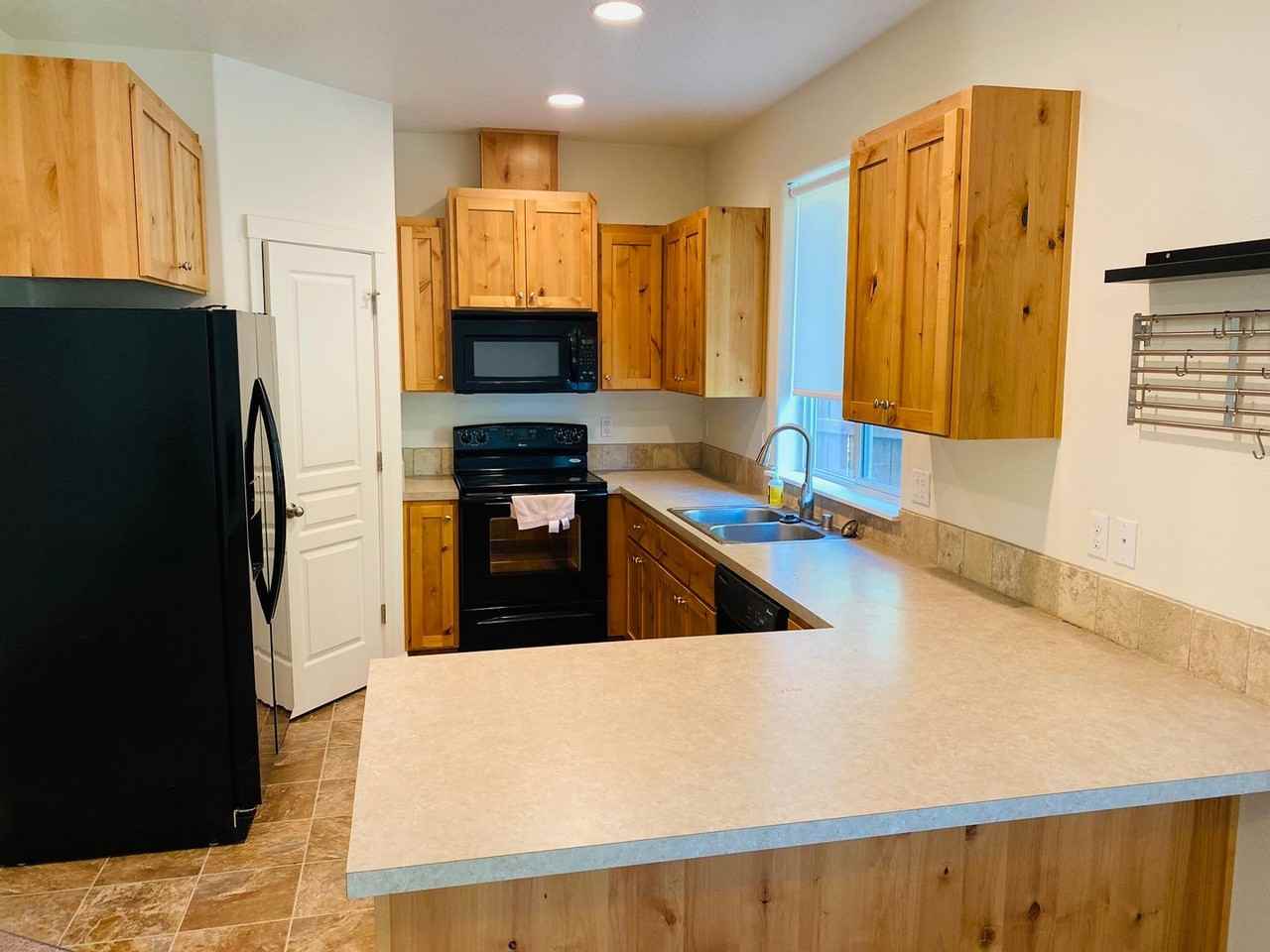 155 N 42nd Pl - Photo 3 of 19