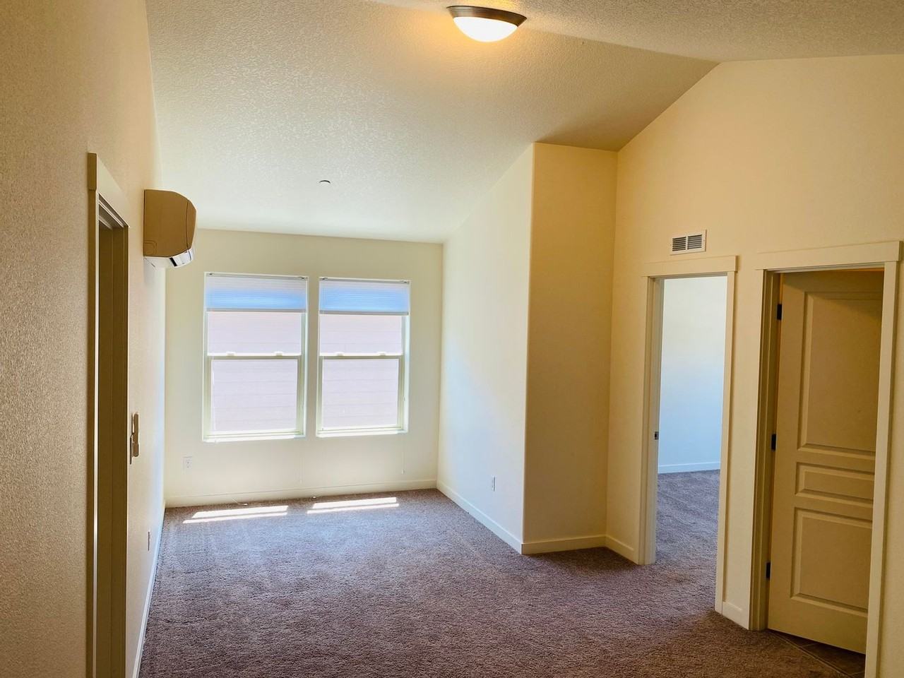 155 N 42nd Pl - Photo 7 of 19