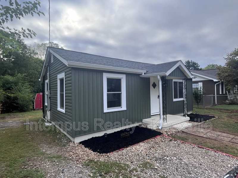 1912 Paris Rd - Photo 3 of 29