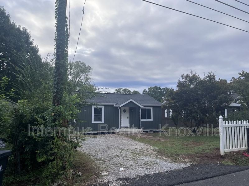 1912 Paris Rd - Photo 5 of 29