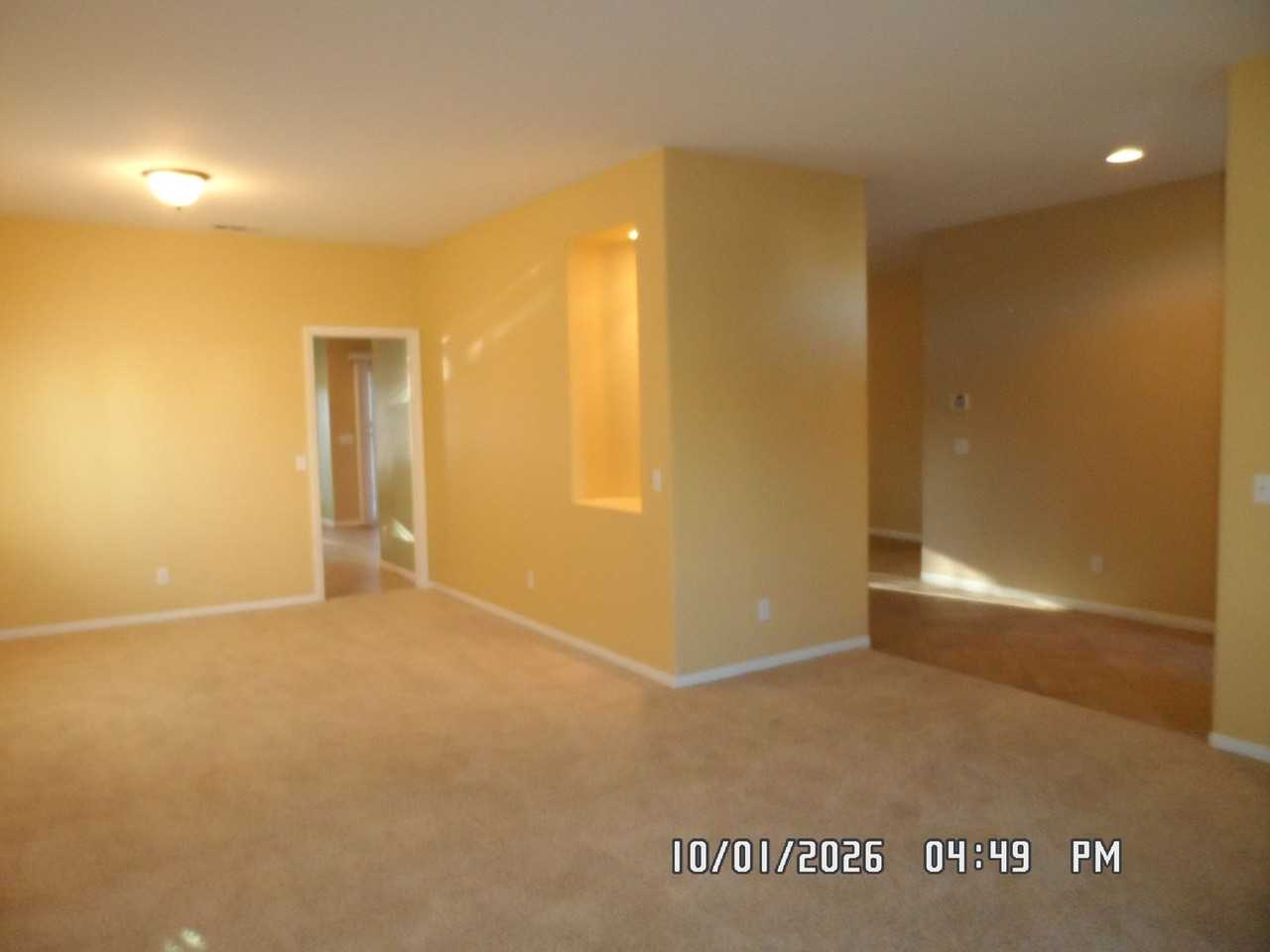 13160 Banning St - Photo 6 of 50