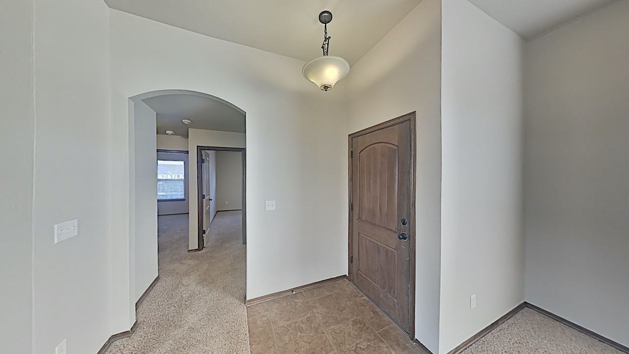 3204 Sahoma Trl - Photo 4 of 19