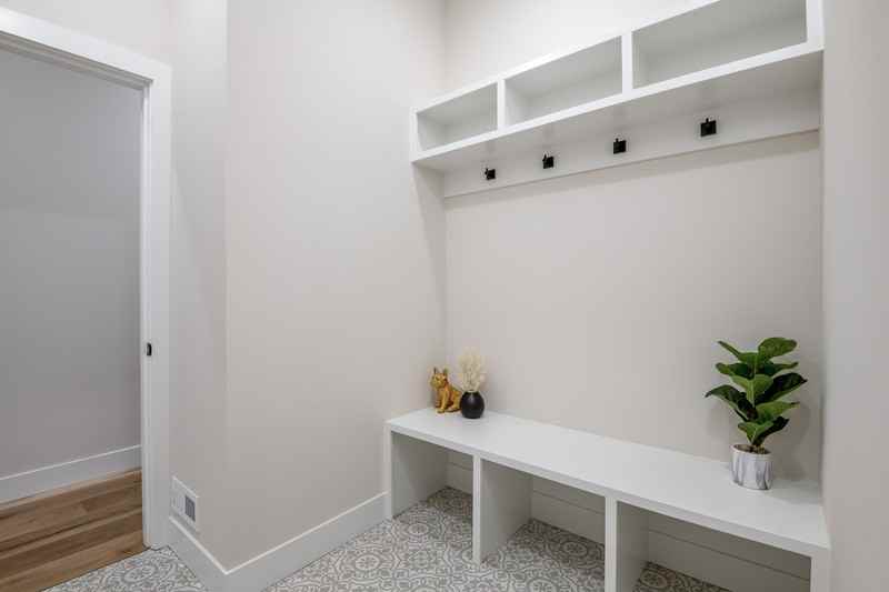 12648 Ne 80th St - Photo 3 of 26