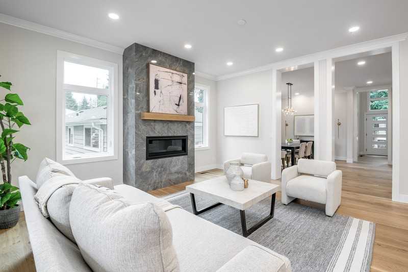 12648 Ne 80th St - Photo 4 of 26