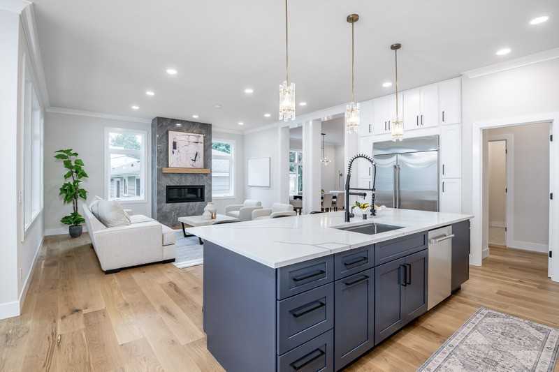 12648 Ne 80th St - Photo 6 of 26