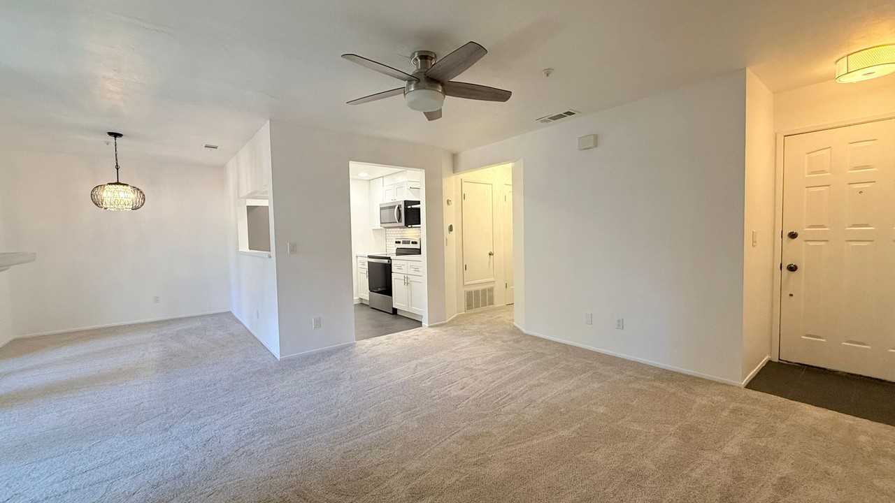 2597 Oak Rd #B - Photo 7 of 41