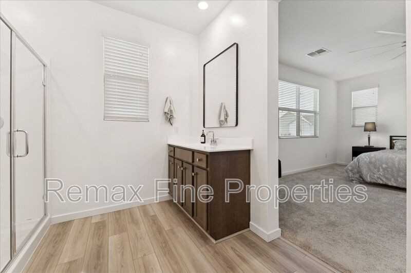 4803 S Ferric - Photo 5 of 30