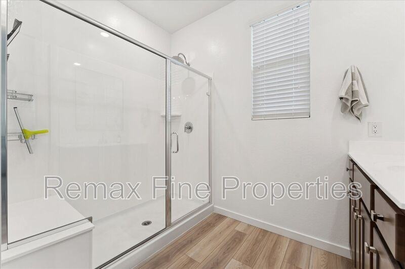 4803 S Ferric - Photo 6 of 30