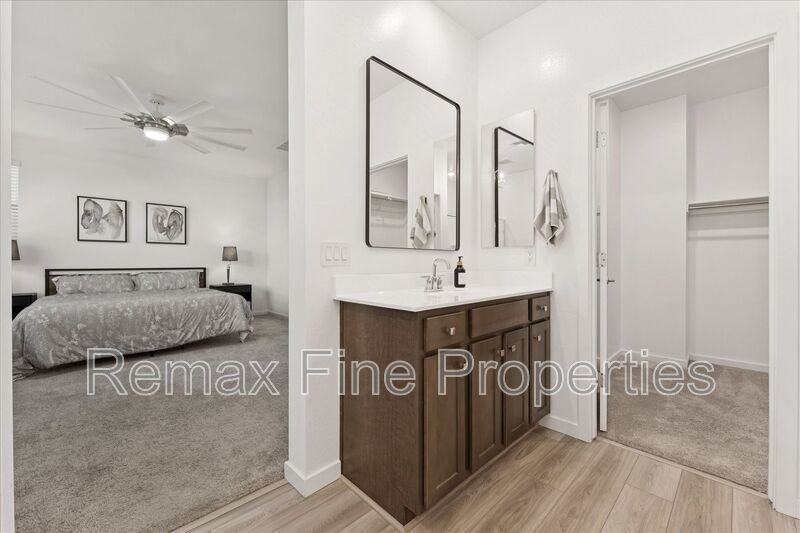 4803 S Ferric - Photo 7 of 30
