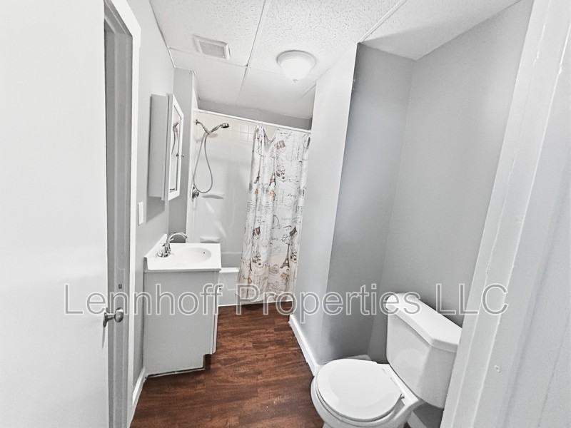 142 Jewett St - Photo 2 of 13