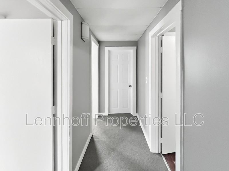 142 Jewett St - Photo 4 of 13