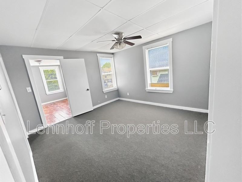 142 Jewett St - Photo 7 of 13