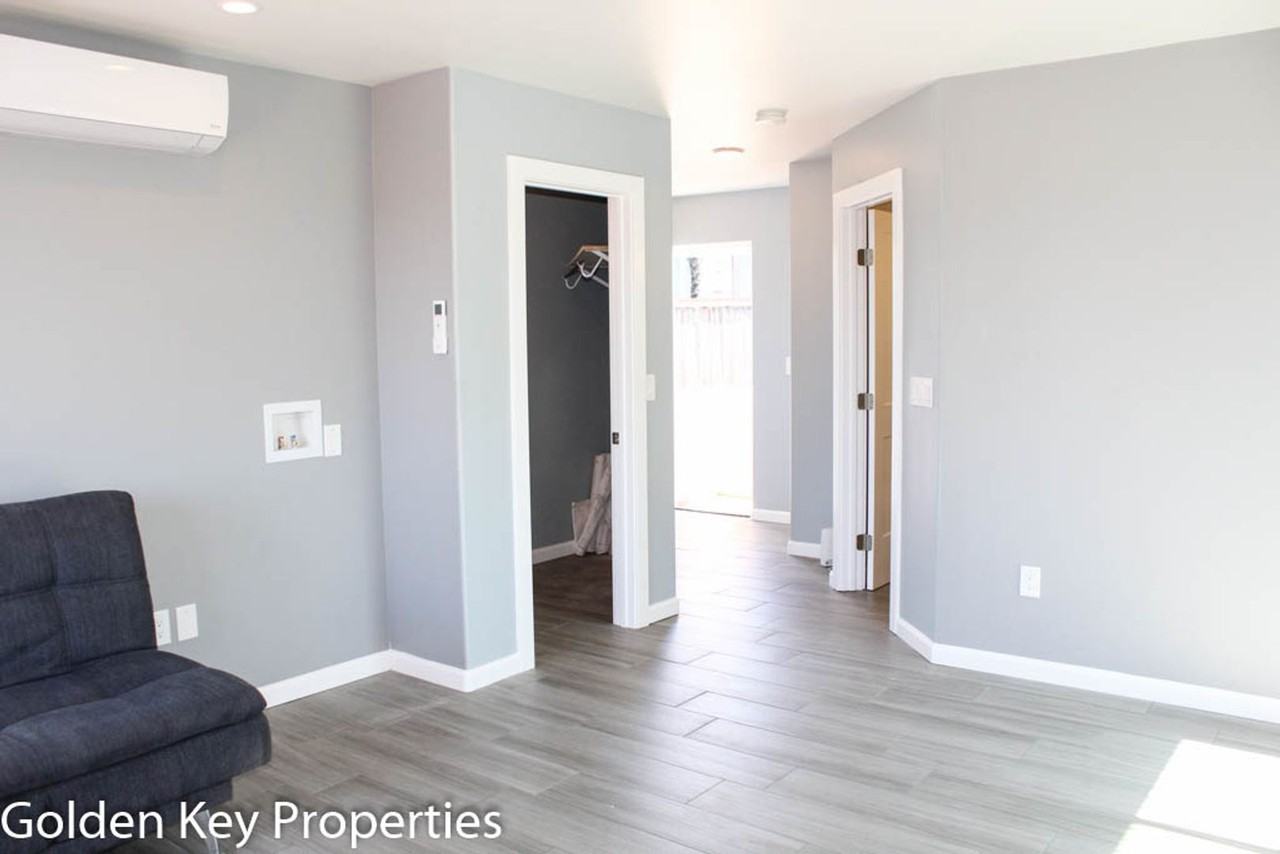 2063 Laurie Cir - Photo 5 of 9