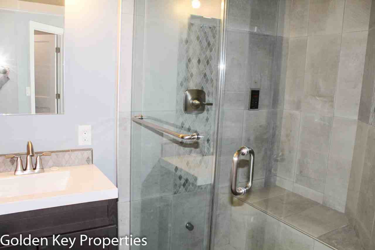 2063 Laurie Cir - Photo 6 of 9