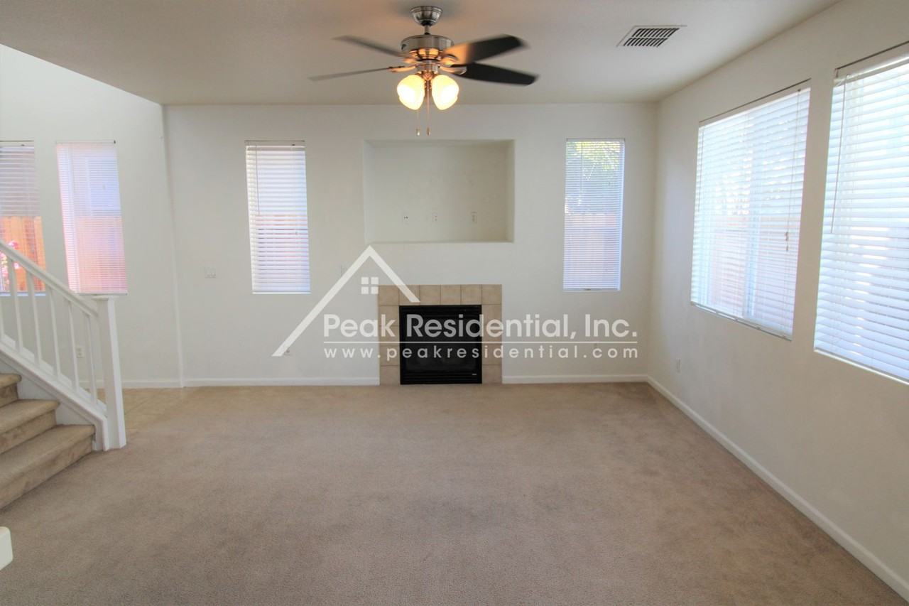 353 Dragonfly Cir - Photo 2 of 20