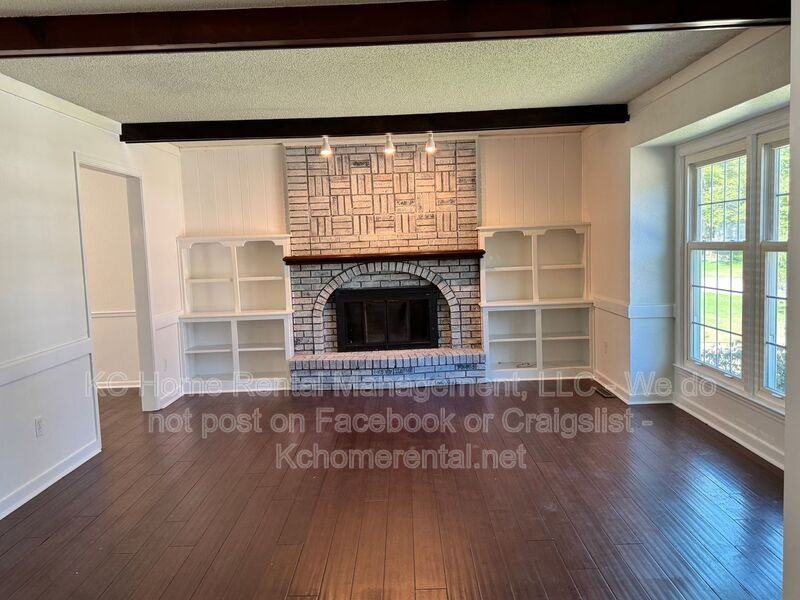 1011 Se 6th St - Photo 6 of 24