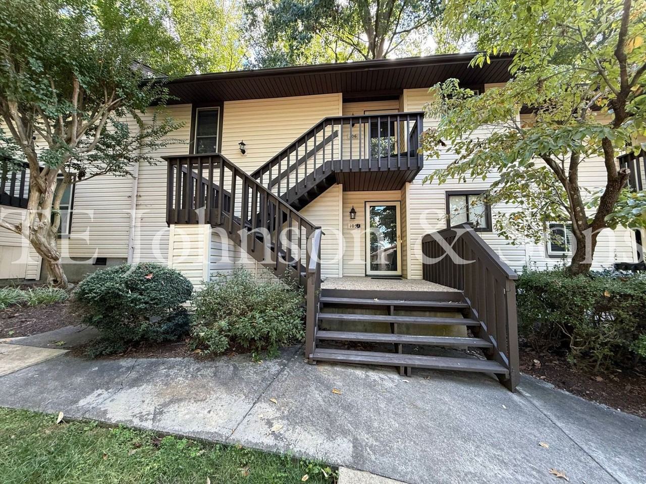 106 Turnwood Ln