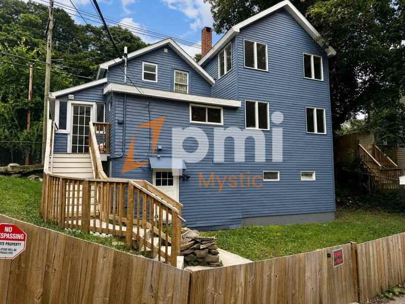 231 Broad St - Photo 4 of 30