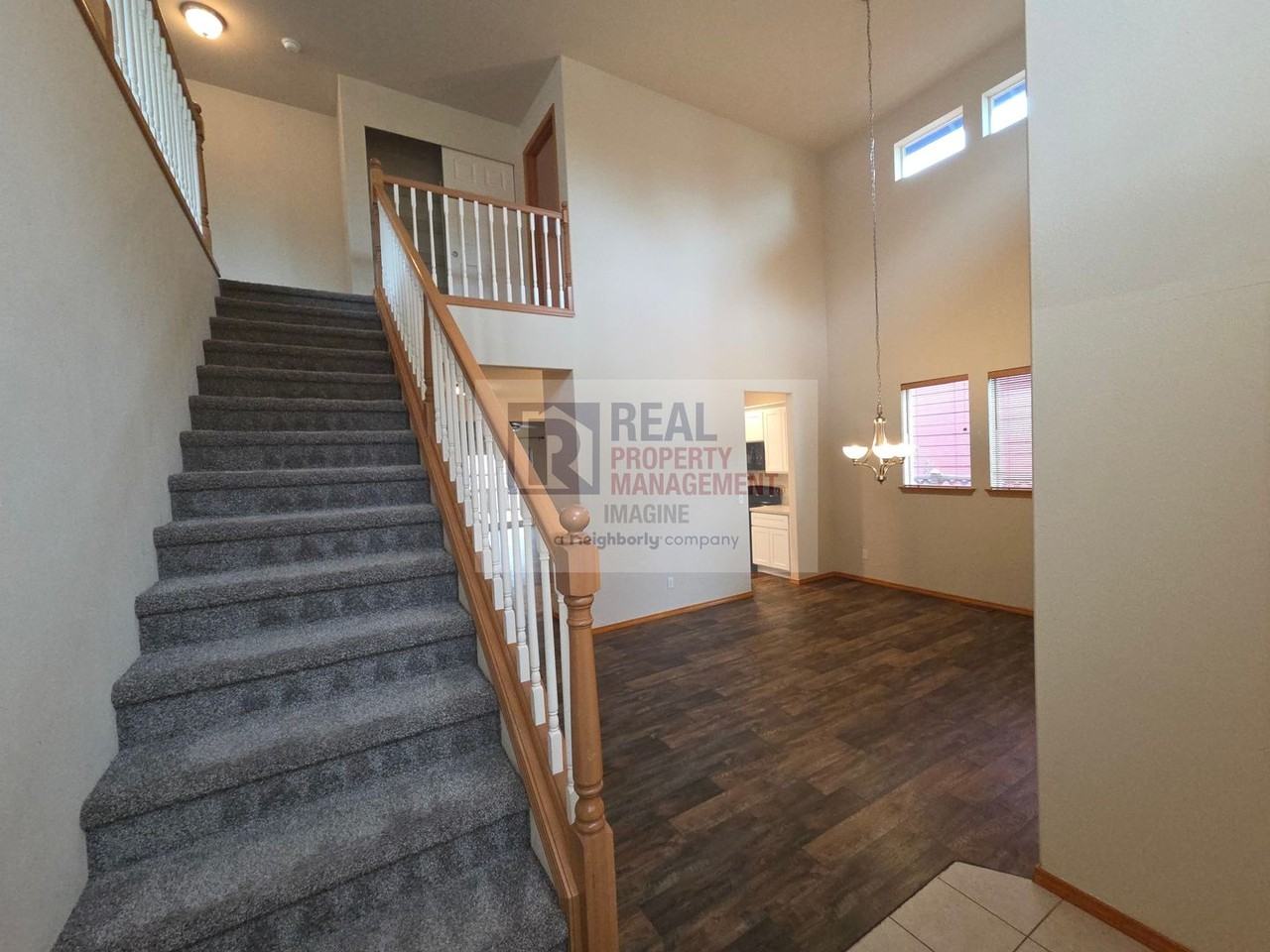 7005 Flute St Se - Photo 4 of 43