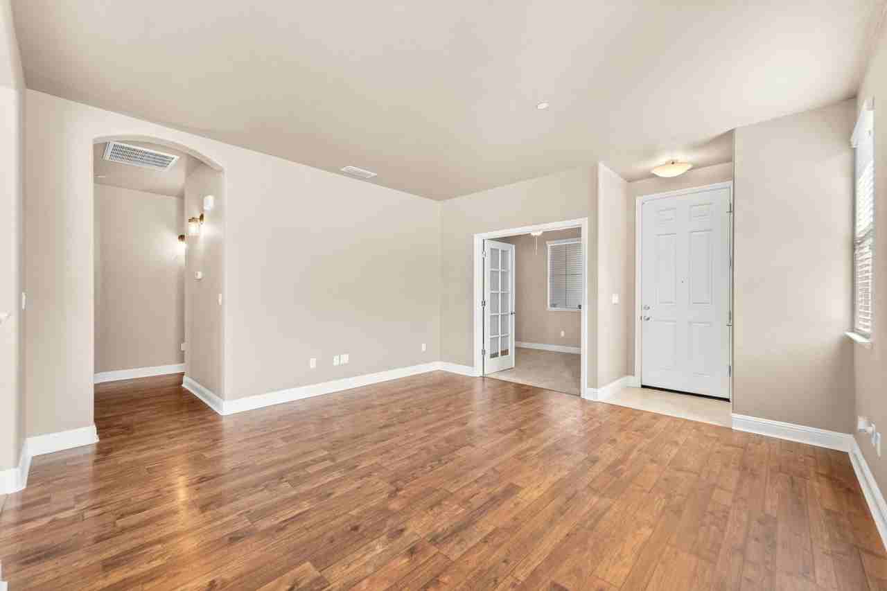 2185 Dripping Rock Ln - Photo 2 of 38
