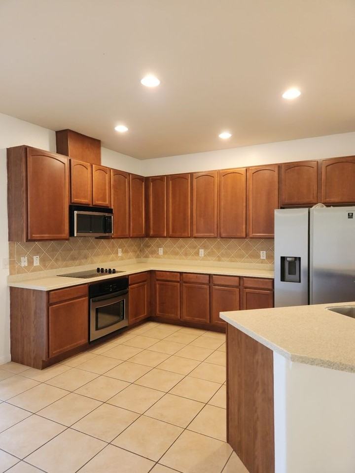 20311 20311 Chesnut Grove Dr - Photo 4 of 13