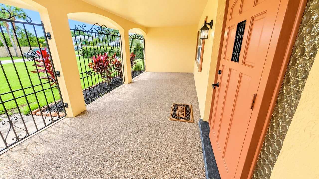 6219 Hollywood Blvd - Photo 2 of 29