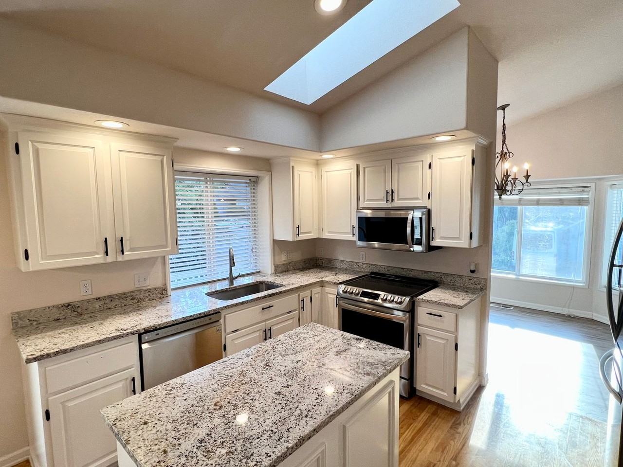 1703 S 372nd Pl - Photo 2 of 31