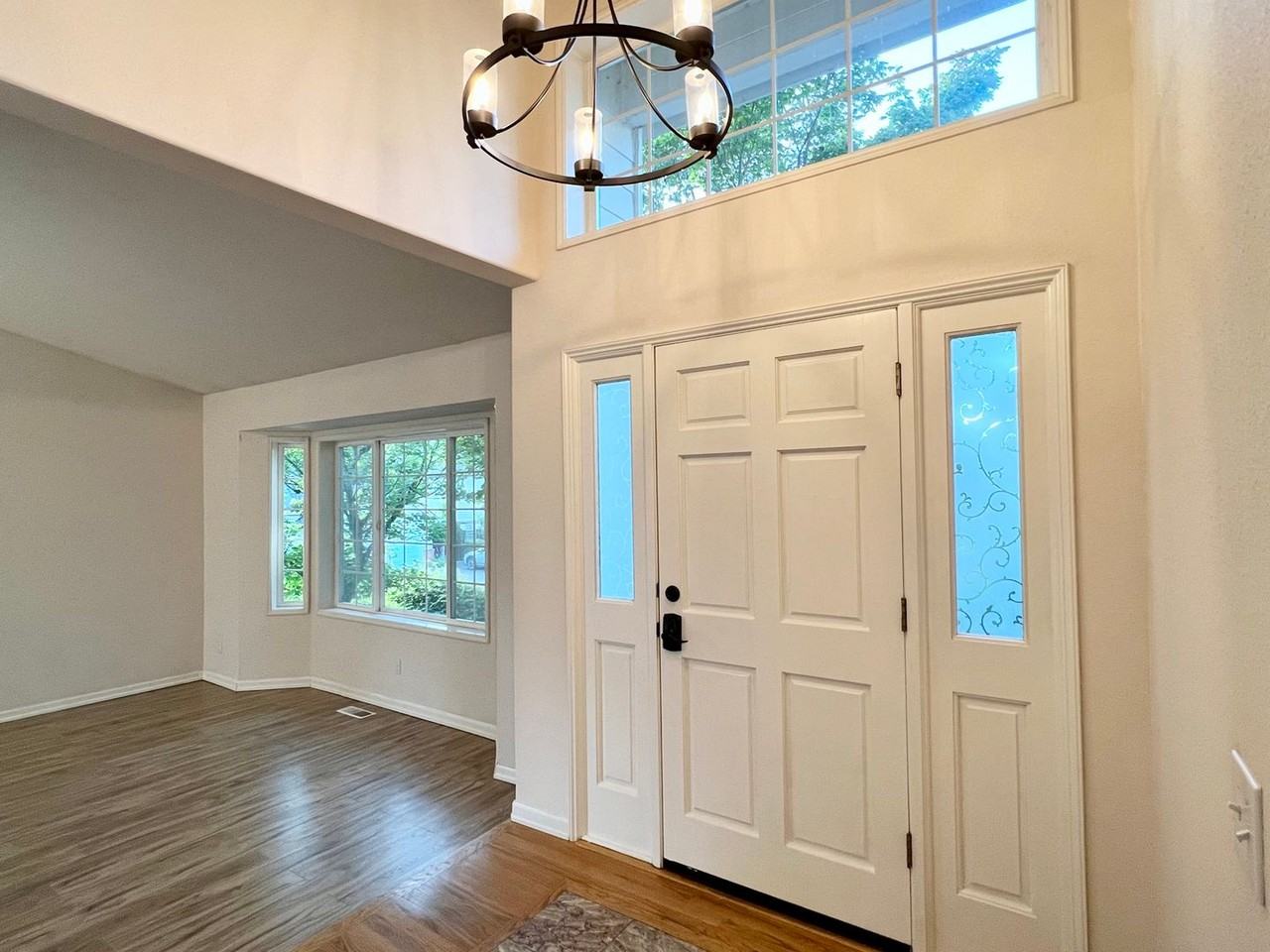 1703 S 372nd Pl - Photo 3 of 31