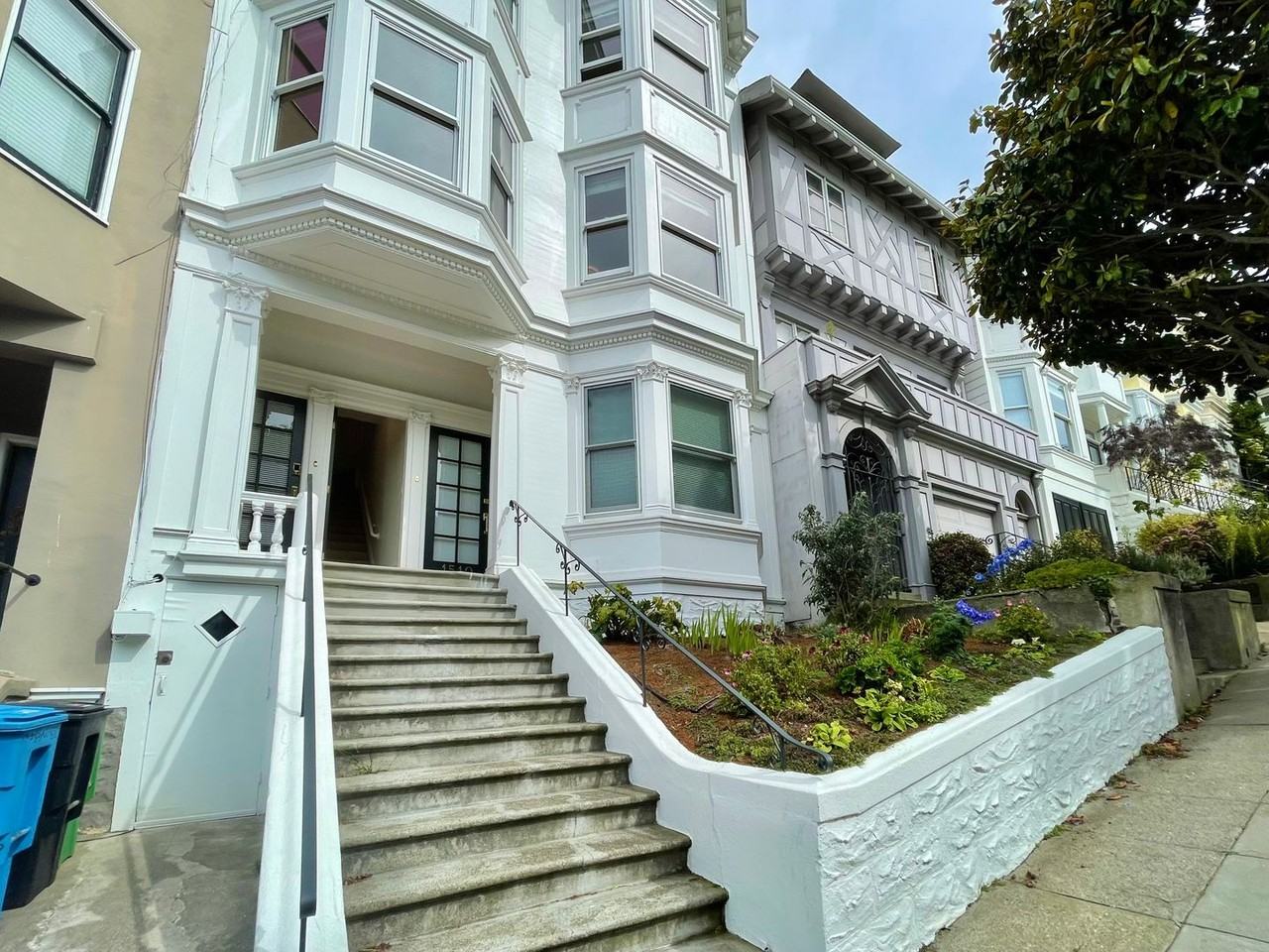1508 Masonic Ave - Photo 2 of 34
