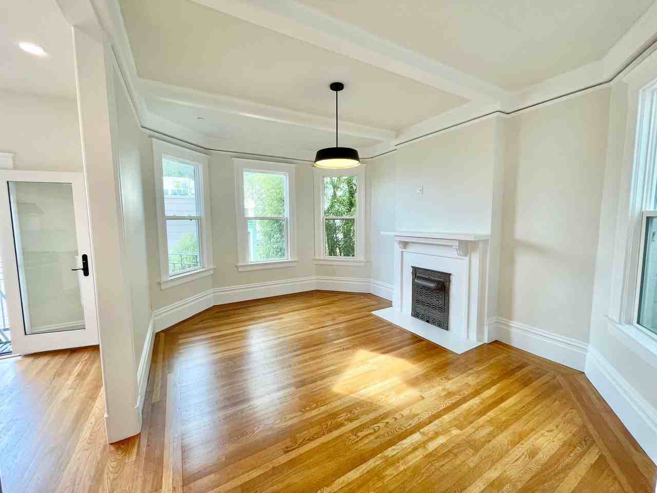 1508 Masonic Ave - Photo 6 of 34