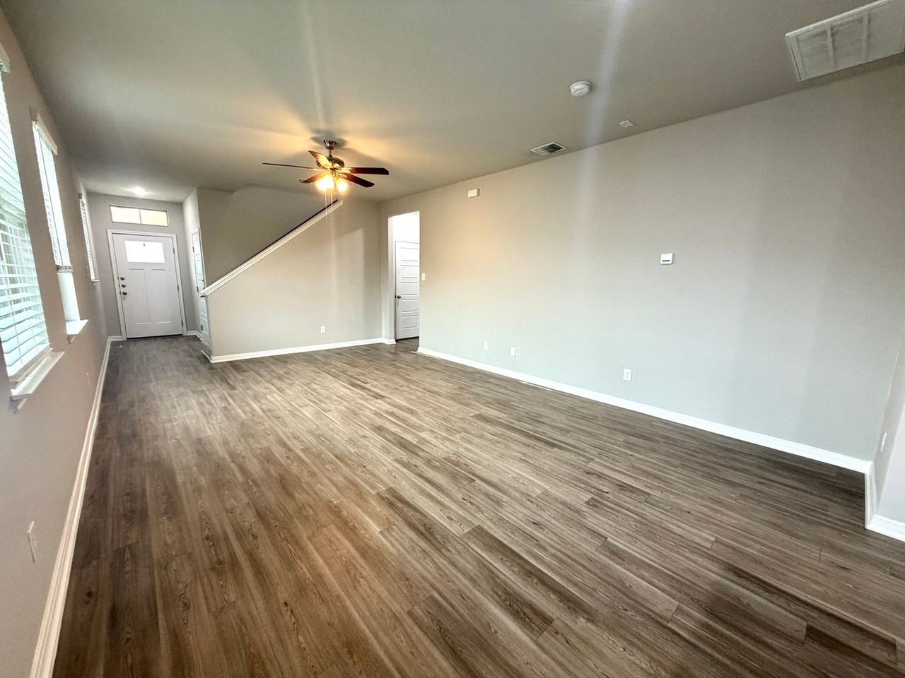 324 Caleb Ct - Photo 7 of 26