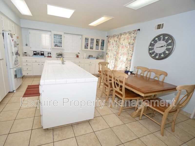 2474 Parkway Dr - Photo 7 of 17